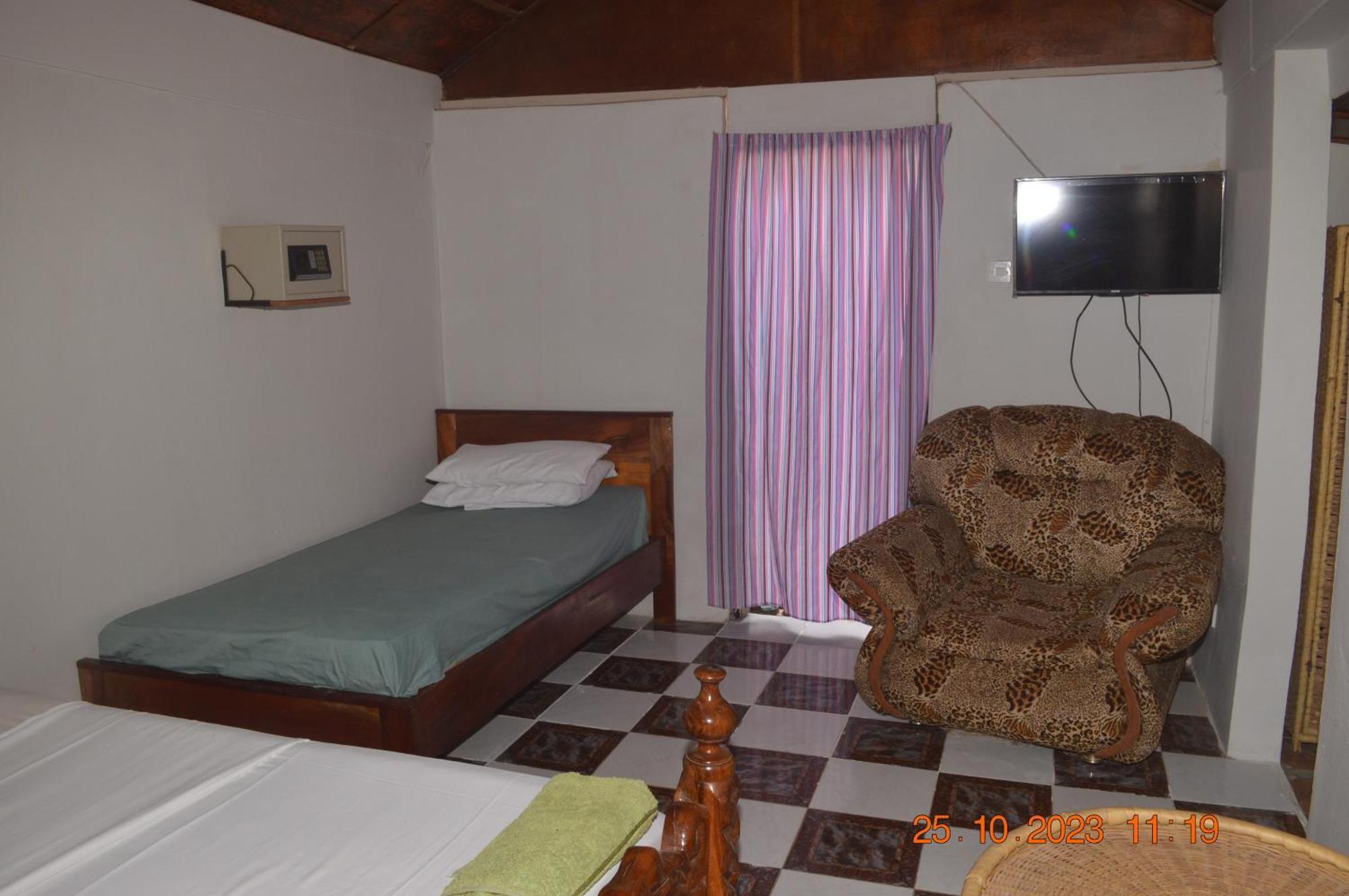 Easy Time Lodge Kololi Exterior photo